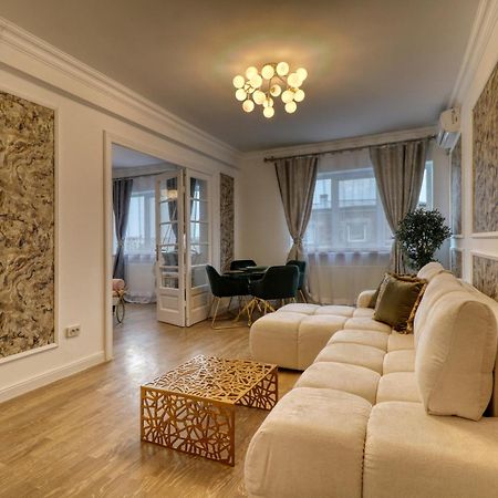 Neo-Classic Design Near Downtown بوخارست المظهر الخارجي الصورة