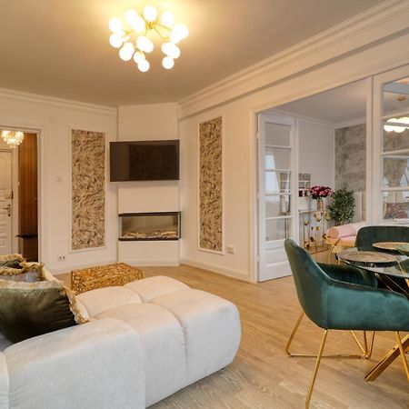 Neo-Classic Design Near Downtown بوخارست المظهر الخارجي الصورة